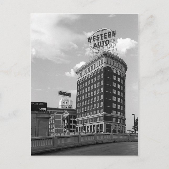 Cartão Postal Western Auto Sign Black & White Architecture Photo (Frente)
