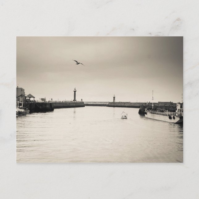 Cartão Postal Whitby Harbour (Frente)