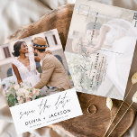 Cartão Postal White com Letra de Mão Editável Salvar a Data Foto<br><div class="desc">Foto moderna e elegante Guarde o Cartão de Casamento de Data. O cartão de convite para salvar a data inclui tipografia branca com Mão-esticada e chic e design simples em um fundo branco para o qual você pode adicionar sua fotografia personalizada de noivado.</div>