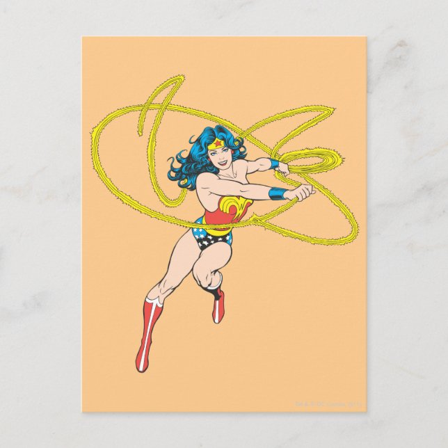 Cartão Postal Wonder Woman Holds Lasso 1 (Frente)