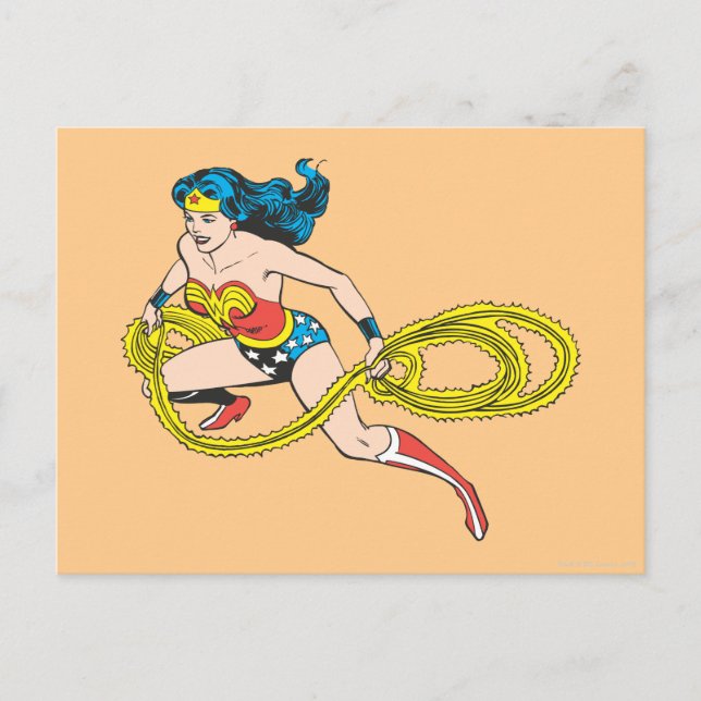 Cartão Postal Wonder Woman Swinging Lasso Left (Frente)