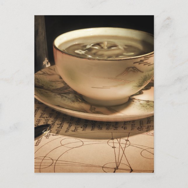 Cartão Postal Xícara de café steampunk em pires com relógio de b (Frente)