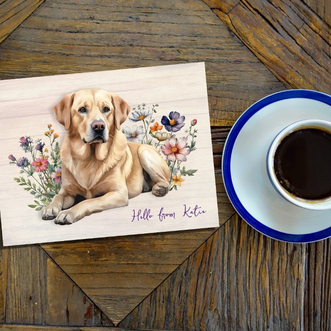 Cartão Postal Yellow Lab in Wildflowers Hello Personalized (Criador carregado)