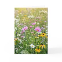 Prado de flores silvestres de verão de aniversário