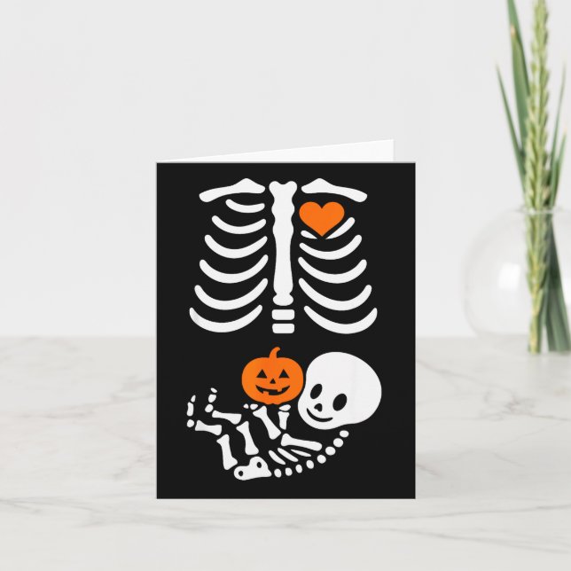 Cartão Pregnant Skeleton Baby Bump Funny Halloween Tee  (Frente)