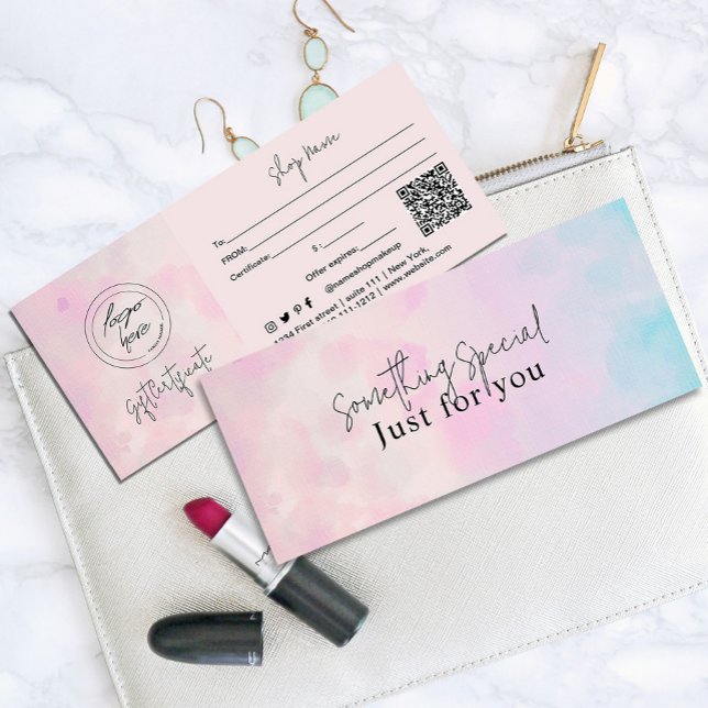 Cartão-presente de cor d'água Dreamy Rainbow Unico (Whimsical and dreamy flyer in pastel colors of purple pinkish yellow and turquoise #voucher)