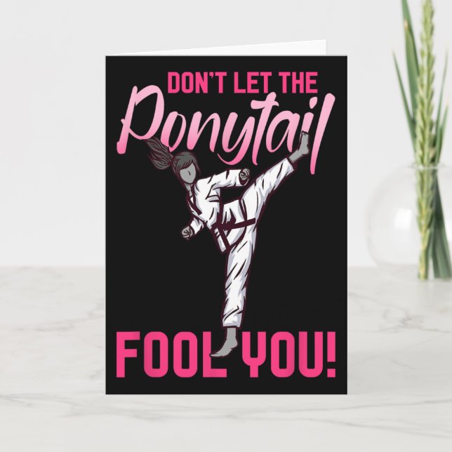 Cartão Presente para Meninas de Karatê Taekwondo  (Frente)