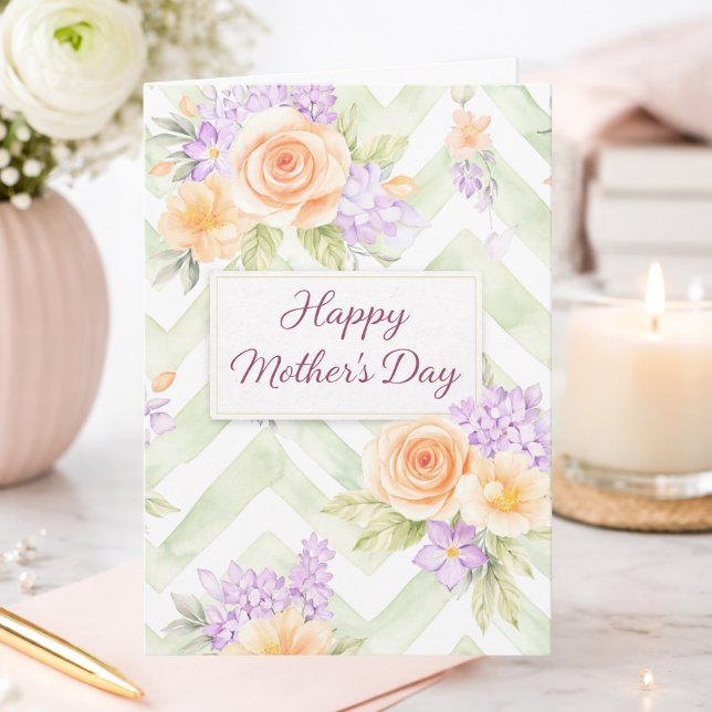 Cartão Pretty Lavender Watercolor Floral Mother's Day (Criador carregado)