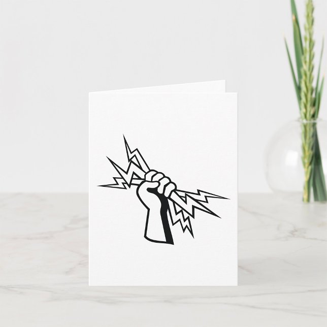 Cartão Punho Segurando A Potência Negrito Do Raio (Criador carregado)