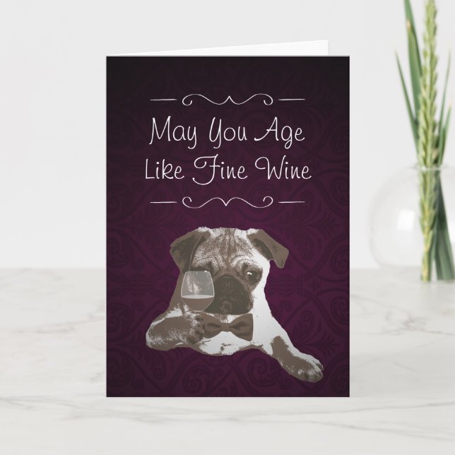 Cartão Purple Damask Pug & Fine Wine Happy Birthday Card (Frente)