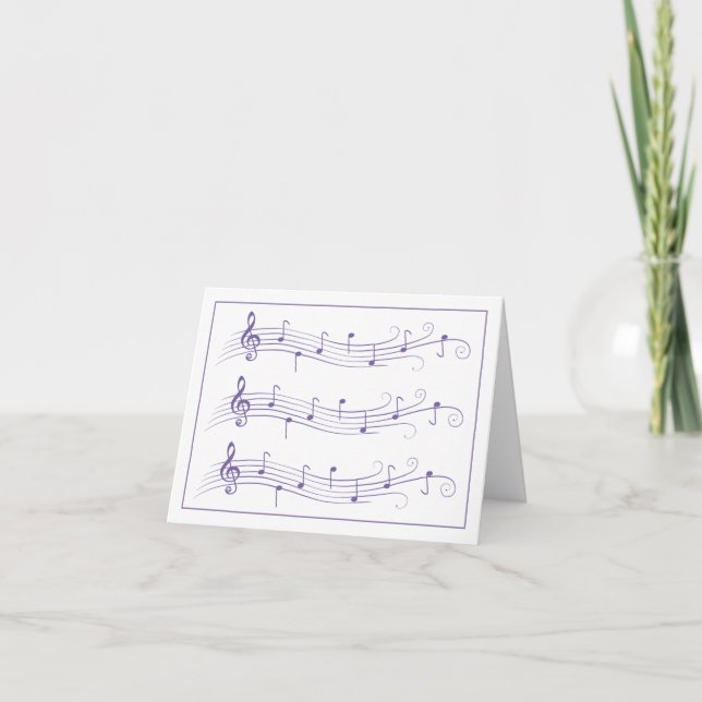Cartão Purple Scrolled Music Staffs on White Note Card (Frente)