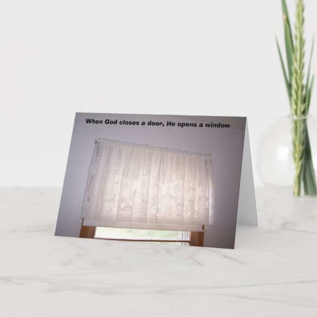 Cartão Quando Deus fecha uma porta, ele abre um wi... (Frente)