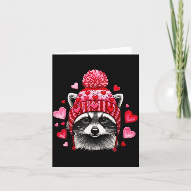Cartão Raccoon Valentines Day Funny Feral Raccoon Love He (Frente)