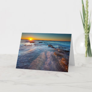 Cartão Raios do Sol iluminam o Oceano Pacífico