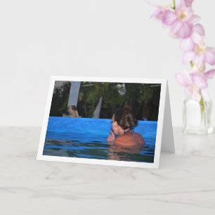 Cartão Rapariga na Piscina