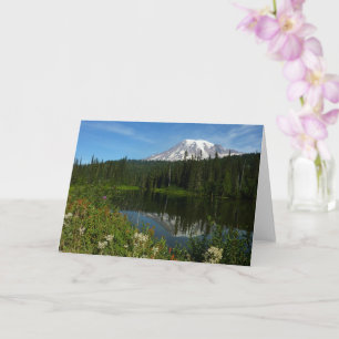 Cartão Reflexo do Lago Monte Rainier com Flores Silvestre
