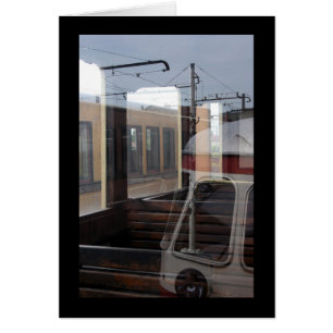 Cartão Reflexões do Windows sobre vintage Trains Rail Yar