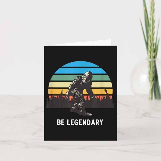 Cartão Retro Bigfoot Be Legendary Motivational  (Frente)