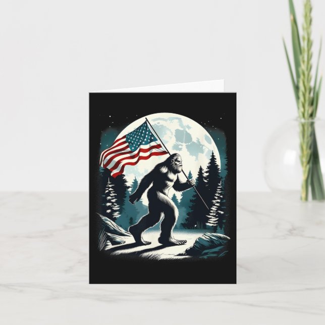Cartão Retro Bigfoot Sasquatch Full Moon Patriótico Ameri (Frente)