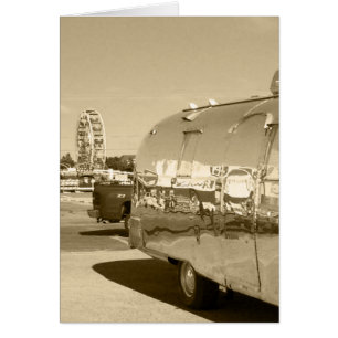 Cartão Retrorna trovoada brilhante viagem camping trailer