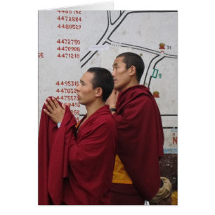 Cartão Rezando em Boudha Stupa