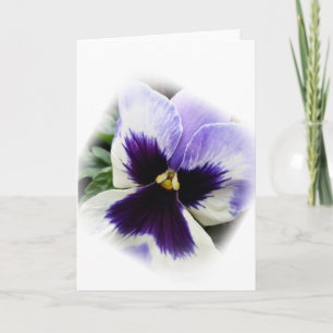 Cartão roxo profundo em branco