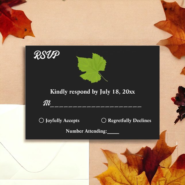 Cartão RSVP A Queda Verde Elegante Deixa Casamento Floral Negr (Criador carregado)