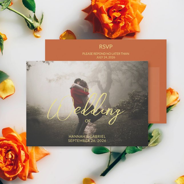 Cartão RSVP Adicionar Escolha de Refeição de Casamento de Foto (The front and back of the Add Photo Wedding Meal Choice RSVP card)