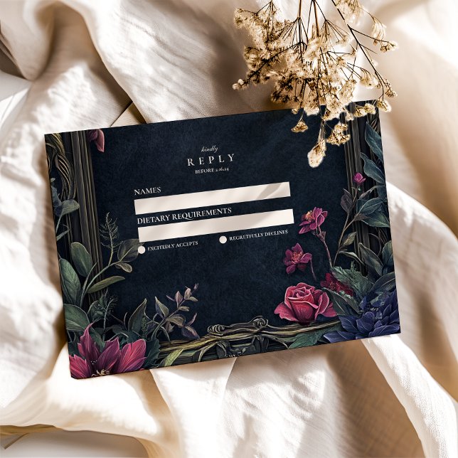 Cartão RSVP Art Nouveau Casamento Floral de Halloween (Criador carregado)