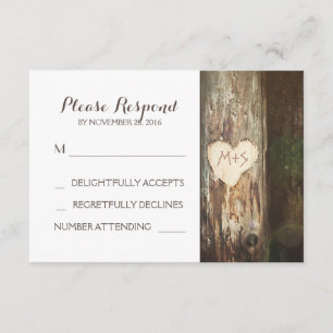 Cartão RSVP Árvore cinzelada rústica do coração que wedding