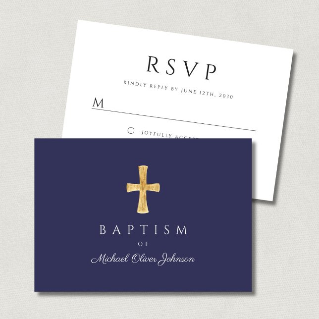 Cartão RSVP Batismo Blue Cross Boy do Marinho Moderno (Modern Navy Blue Cross Boy Baptism RSVP Card)