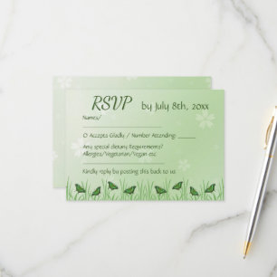 Cartão RSVP Borboleta verde em verde claro -