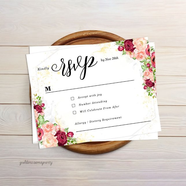 Cartão RSVP Burgundy Floral Gold Polygonal Geometric Wedding (Burgundy Floral Gold Polygonal Geometric Wedding RSVP card)