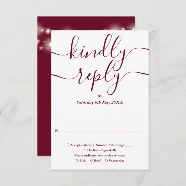 Cartão RSVP Burgundy Script String Luzes Casamento (Frente/Verso)