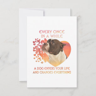 Cartão RSVP Cada Vez No AWhile O Cachorro Entra Sua Vida Na Am