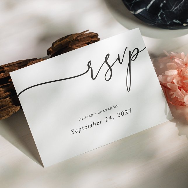 Cartão RSVP Caligrafia Negra Elegante no Casamento Branco (Elegant Black Calligraphy on White Wedding RSVP Card Customizable)