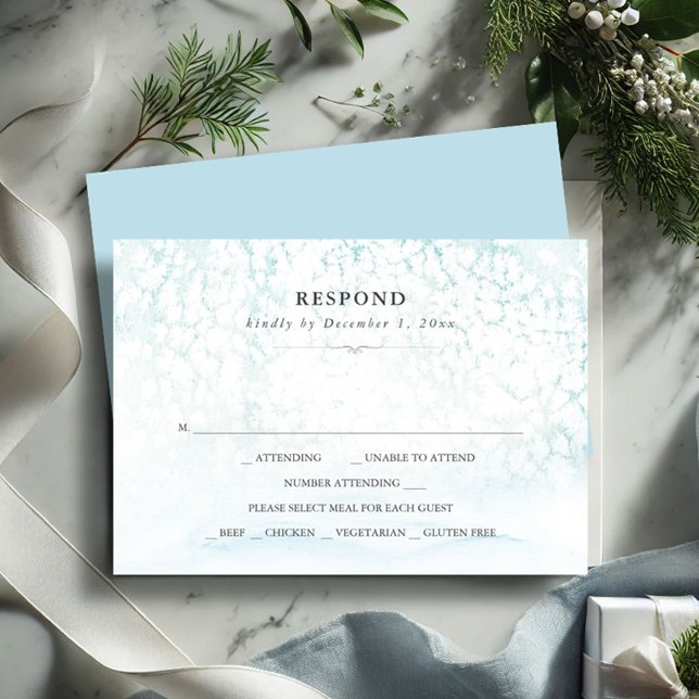Cartão RSVP Carta de Casamento no inverno de Aquarela (winter wedding rsvp card blue snowy scene)