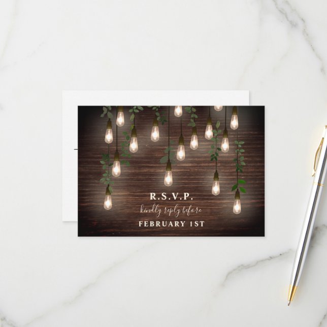 Cartão RSVP Casamento Botânico De Madeira Rústica Com Lâmpadas (Frente/Verso In Situ)