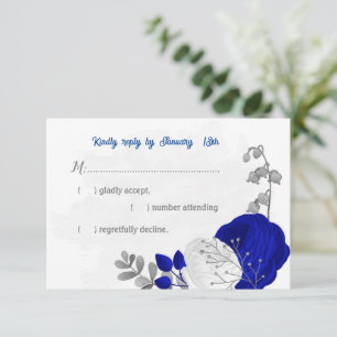 Cartão RSVP casamento botânico real com flores azuis e brancas