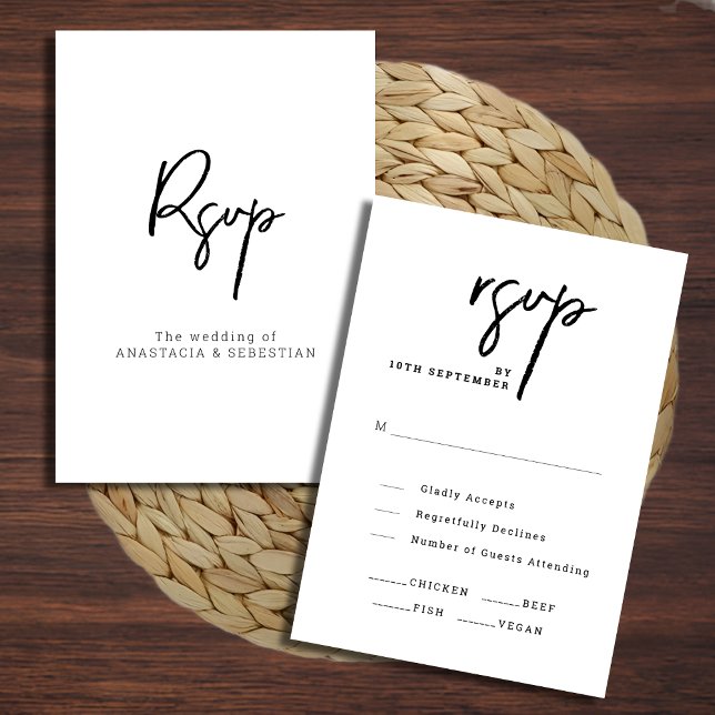 Cartão RSVP Casamento Branco e Preto com Script Elegante Moder (Modern Elegant Script Chic Black and White Wedding RSVP Card)