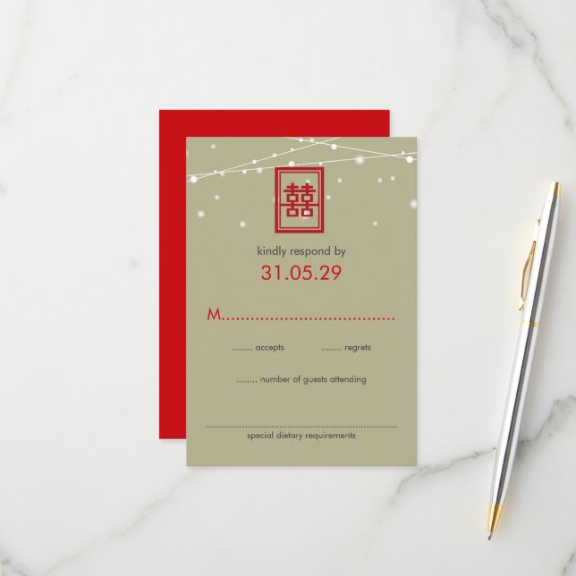 Cartão RSVP Casamento Chinês Dupla Felicidade Luzes de Fada RS (Frente/Verso In Situ)