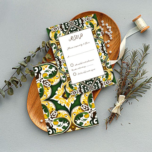 Cartão RSVP Casamento de azulejos do Mediterrâneo amarelo verd (Green yellow Portuguese Mediterranean tiles ornate folk pattern handwritten  wedding RSVP cards )