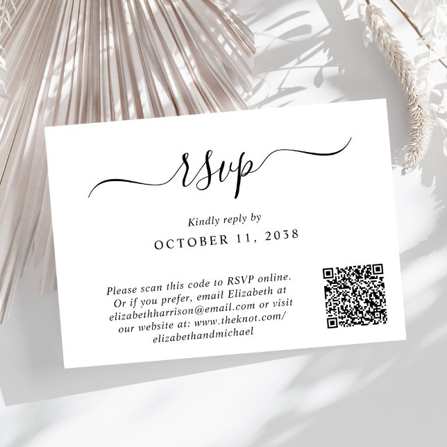 Cartão RSVP Casamento de Código QR de Foto Chic (Input your wedding website address to create a QR code for guests to scan to RSVP online)