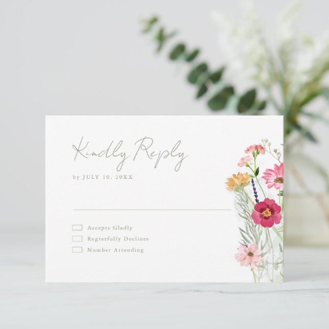 Cartão RSVP Casamento de Jardins Florais de Campo Russo de Flo (Em pé/Frente)