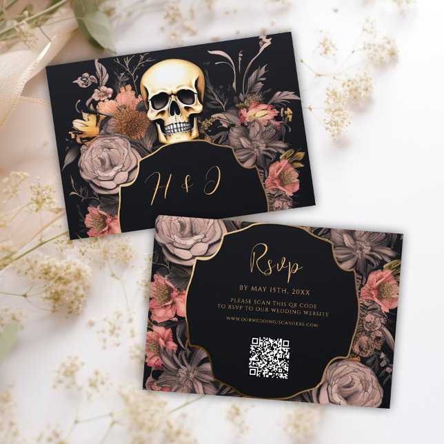 Cartão RSVP Casamento do Código QR Floral do Crânio Gótico (Gothic Skull Floral QR Code Wedding RSVP Card)