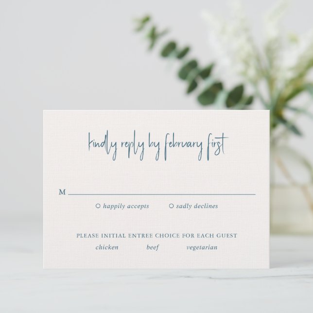 Cartão RSVP Casamento Elegante de Script Manuscrito Azul Moder (Em pé/Frente)