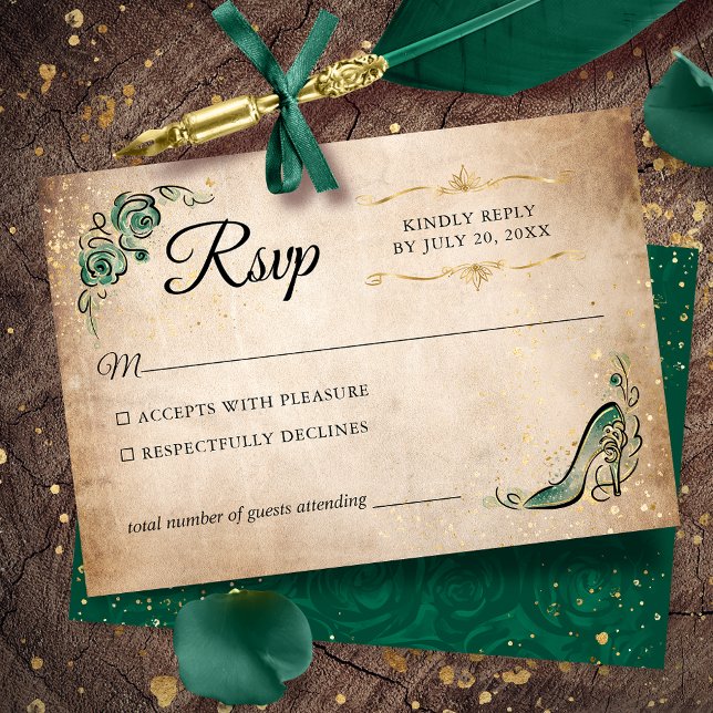 Cartão RSVP Casamento elegante princesa verde e Dourada (Gold and Green RSVP cards to give your once upon a time celebration an elegant touch.)