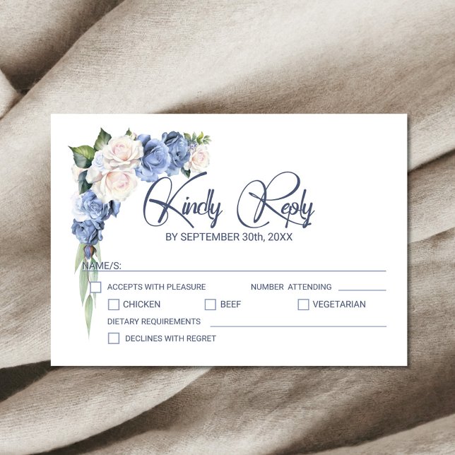 Cartão RSVP Casamento Floral de Rosa Branca Azul (Criador carregado)