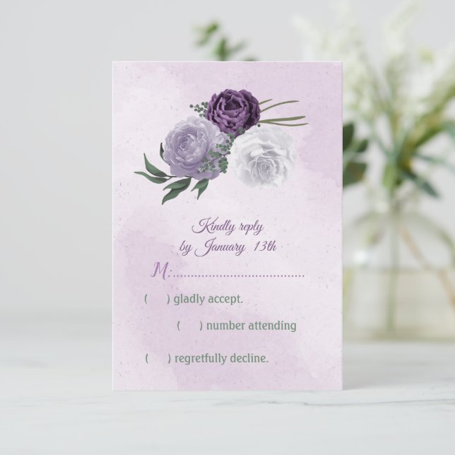 Cartão RSVP casamento floral roxo e branco (Em pé/Frente)