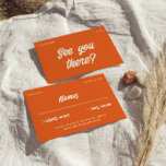 Cartão RSVP Casamento Moderno Funk Funky com Brilho Brilhante<br><div class="desc">Uma simples e elegante carta colorida retro de casamento. Isso tem um moderno e único fundo laranja,  com uma escrita branca cremosa. Minimalista e chique com risca ousada. Tudo é editável clicando no botão personalizar.</div>